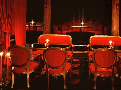 VAMPIRE CAFE