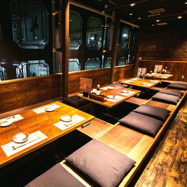 わらやき屋 浜松町 雰囲気