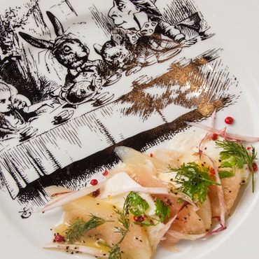 絵本の国のアリス 料理