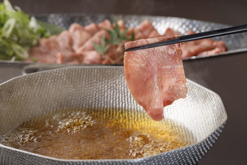 本枯れ節香る 牛タンしゃぶしゃぶ