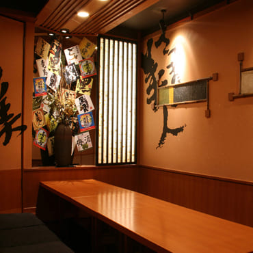 やきとり〇金 八重洲本店 雰囲気