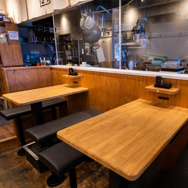 博多かわ串・高知餃子 酒場フタマタ 西池袋店 雰囲気