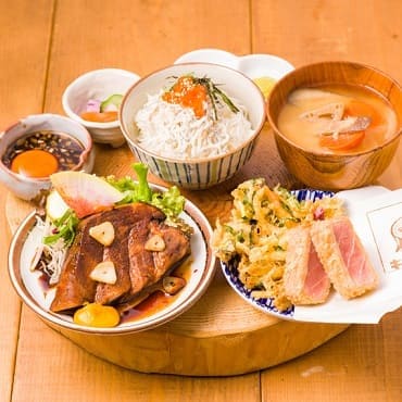 海沿いのキコリ食堂 料理