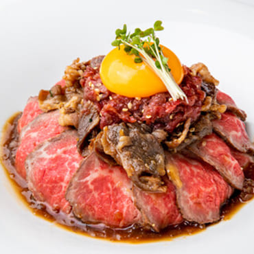 ローストビーフの肉盛り丼 1,000円(税込)